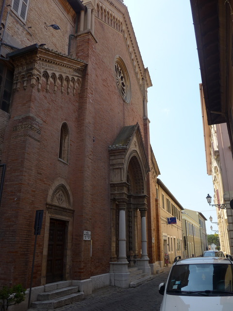 P1670895