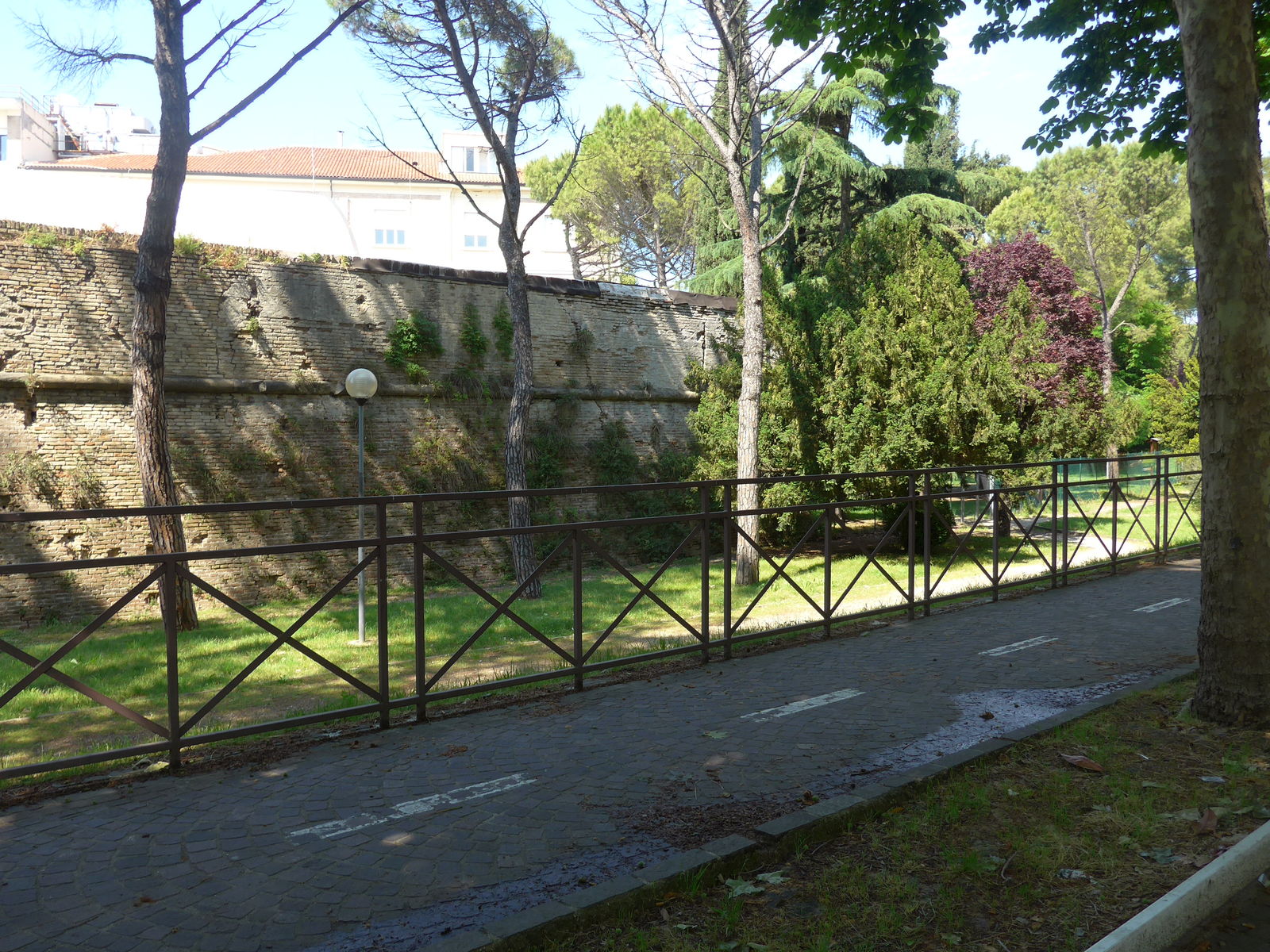 P2070444