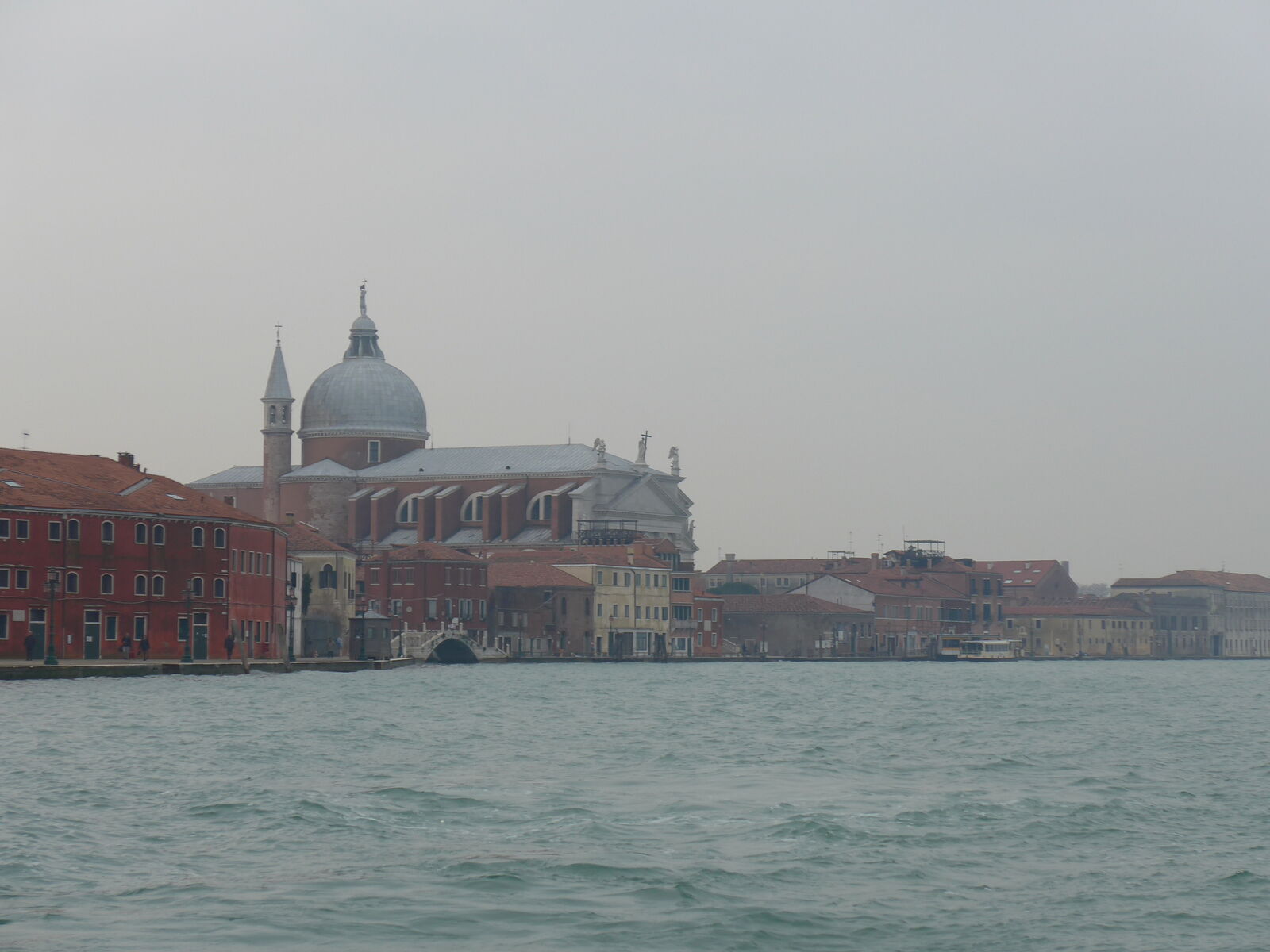 P1980689