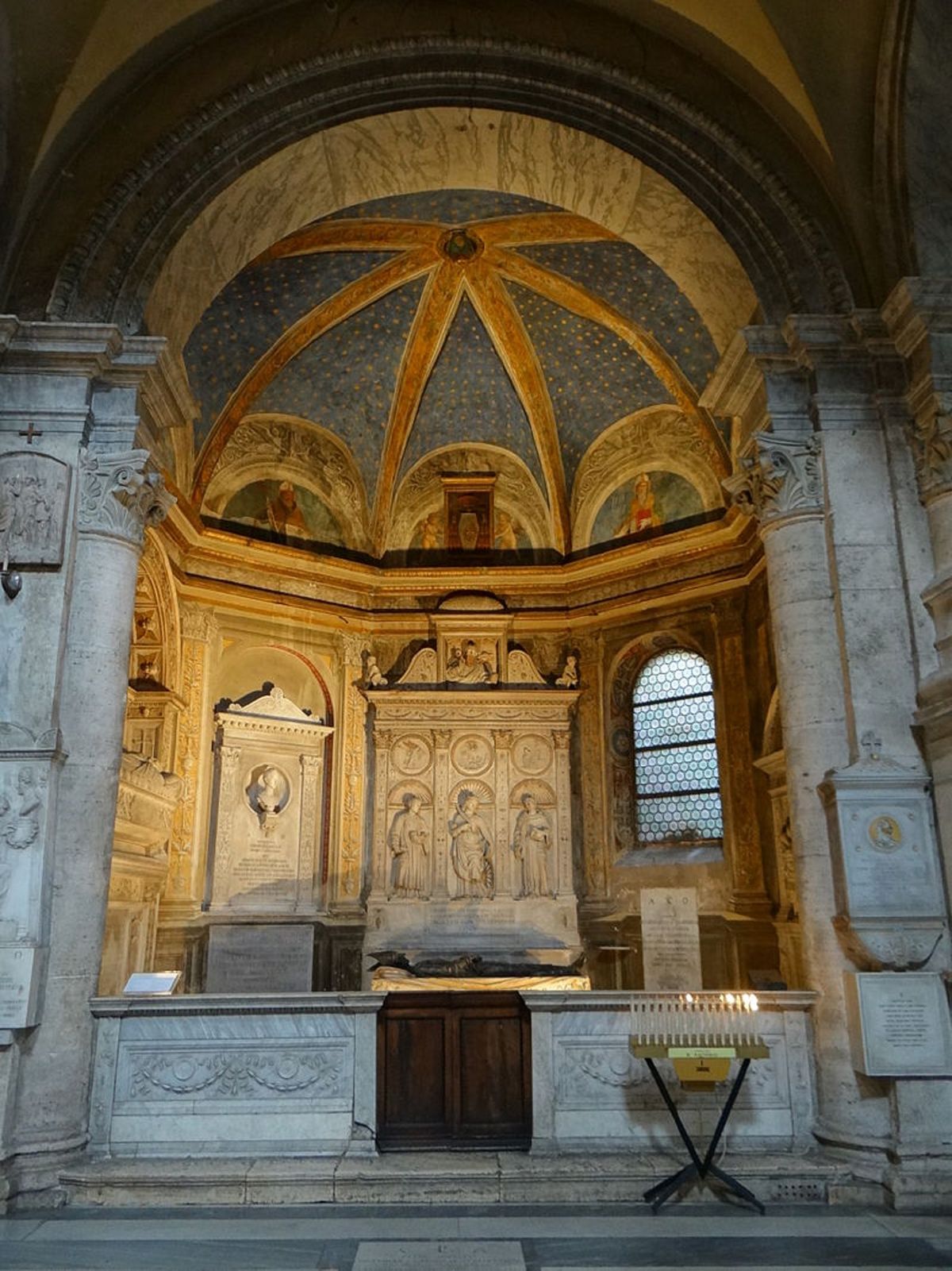 800px-Costa_Chapel