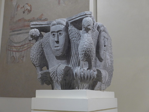P1830989