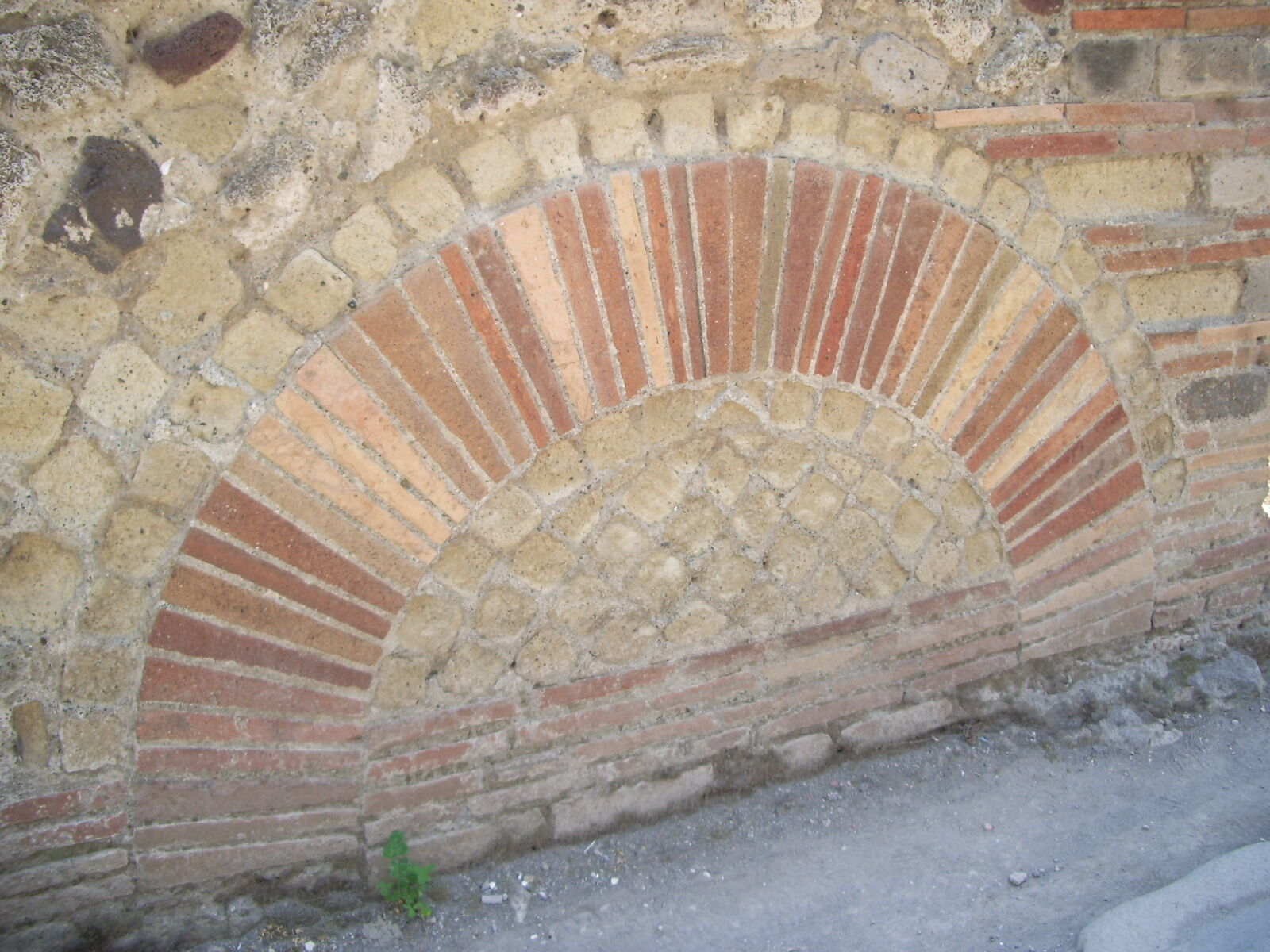 1538