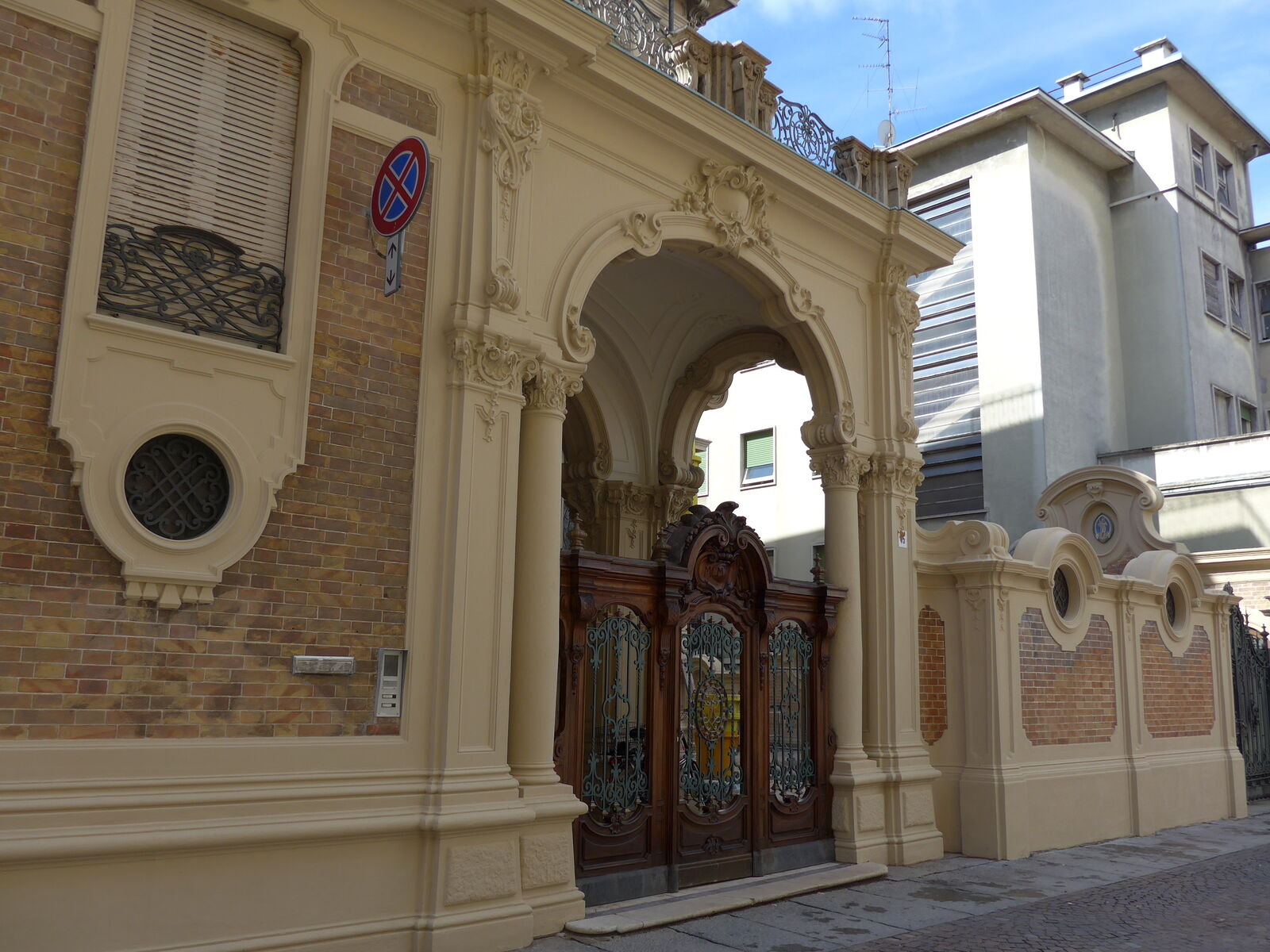 P1340372