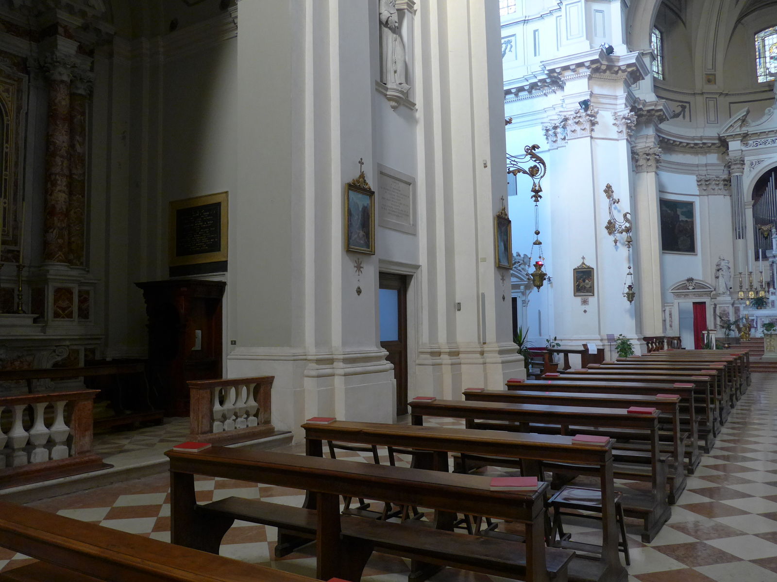 P1950297