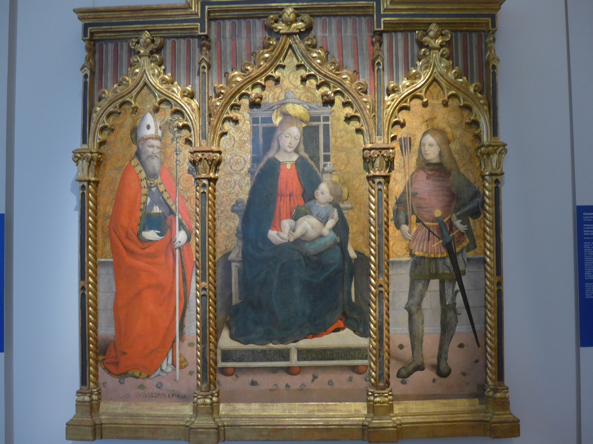 P1910109