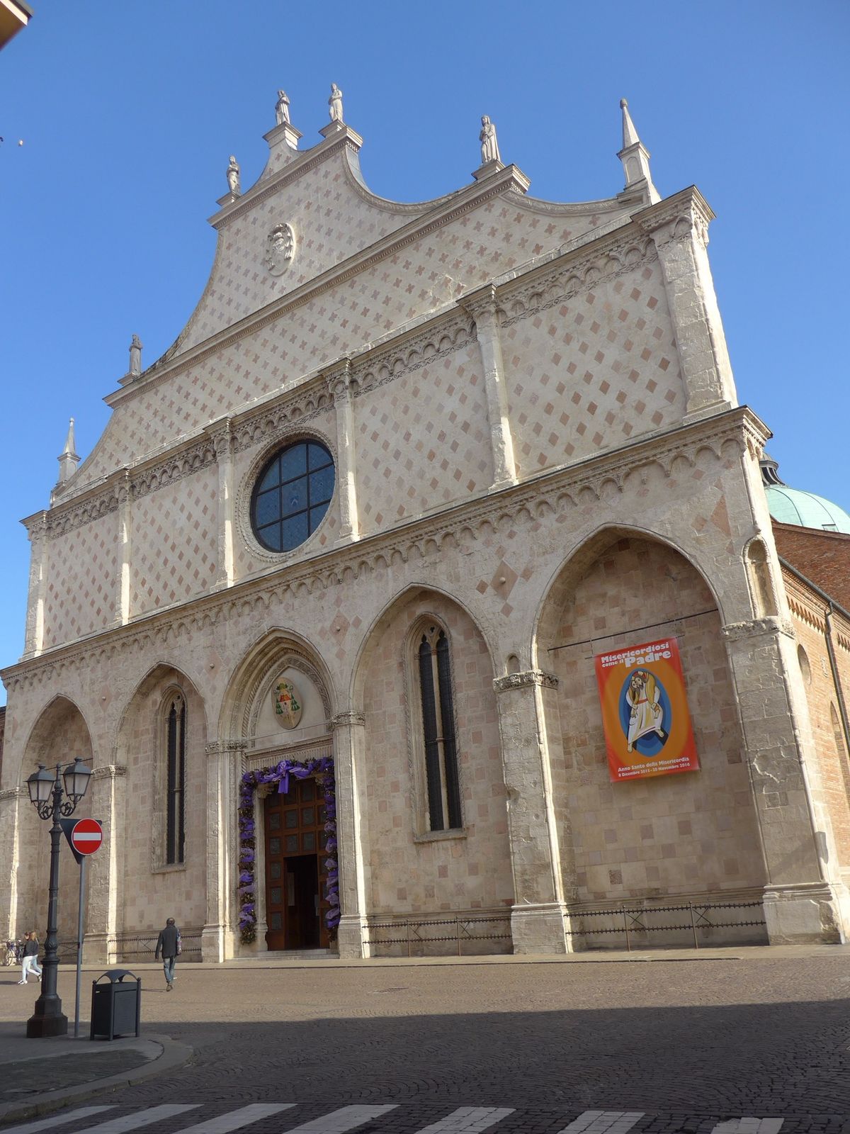 P1940149