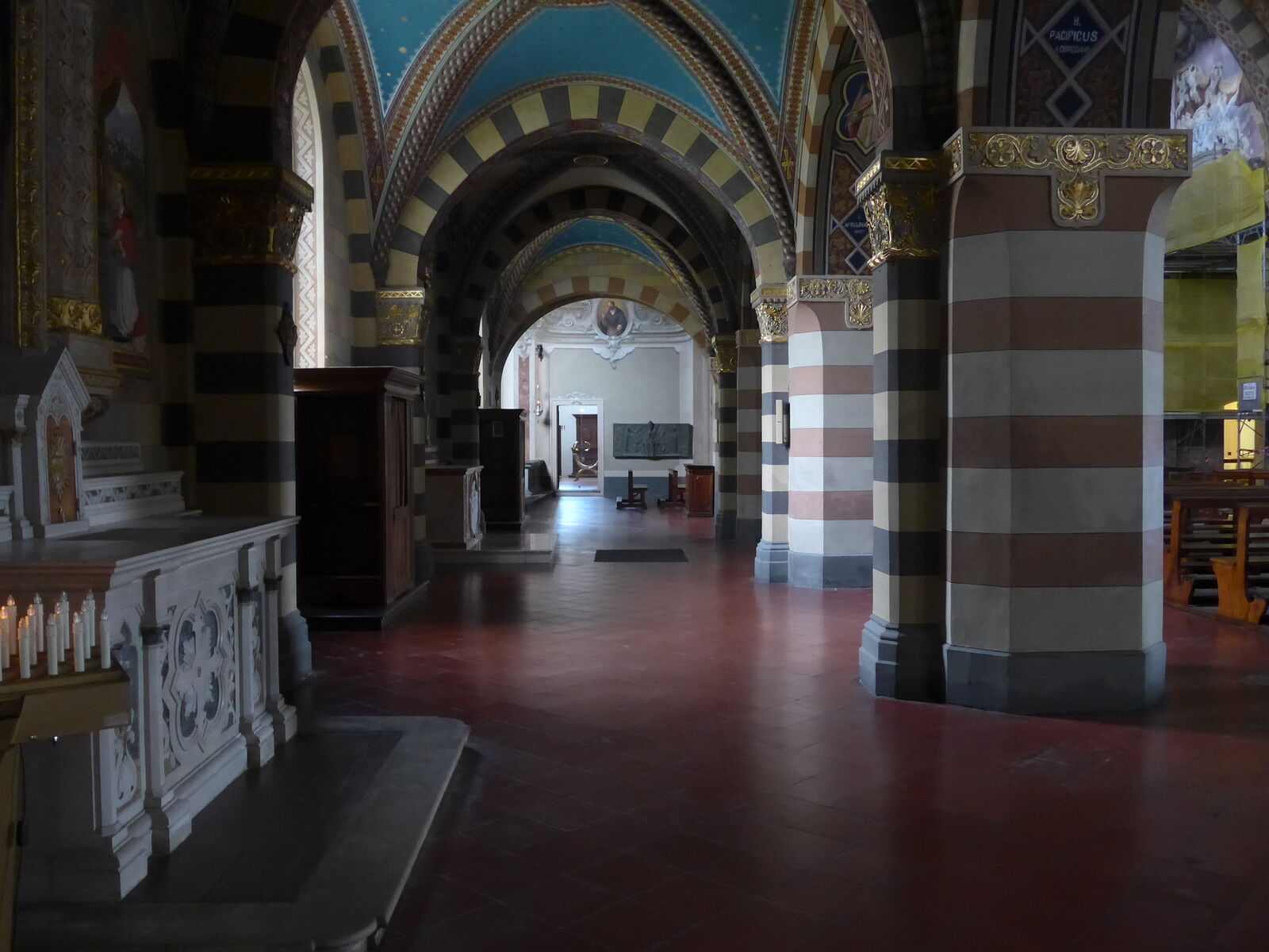 P1490397