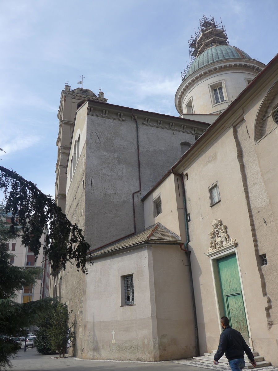 P1890562