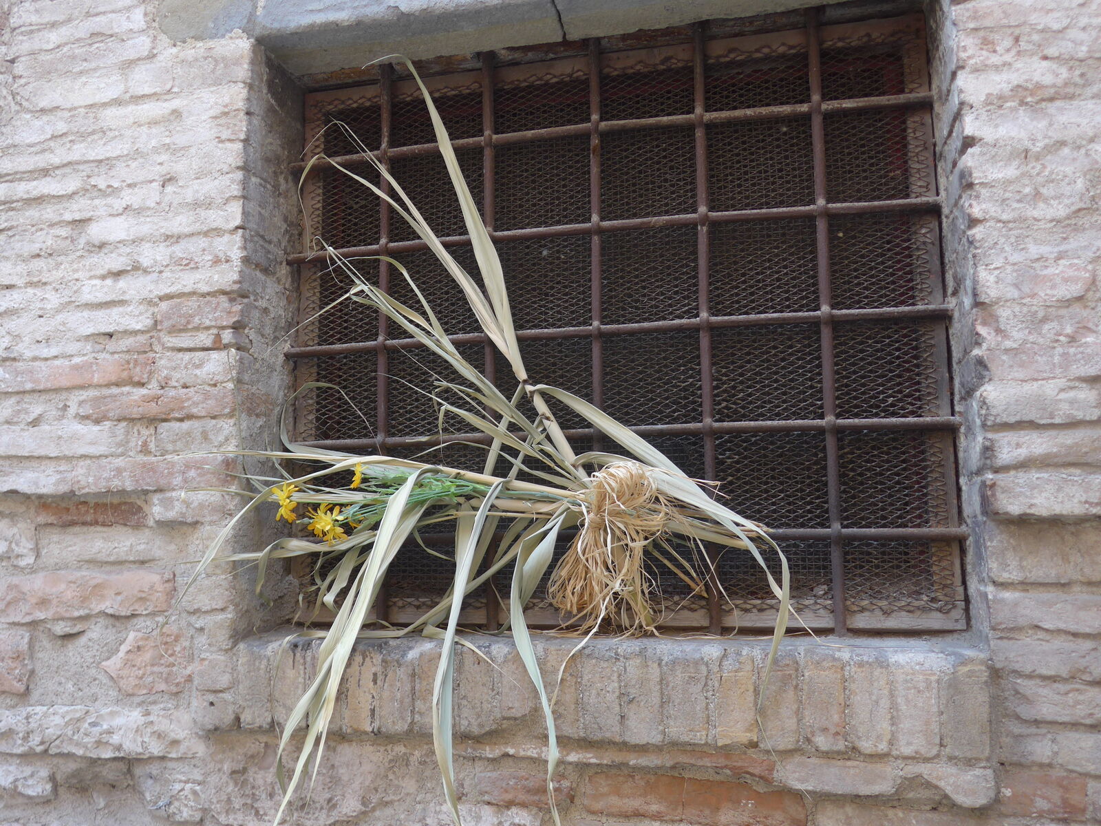 P2370350