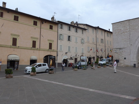 P1700513