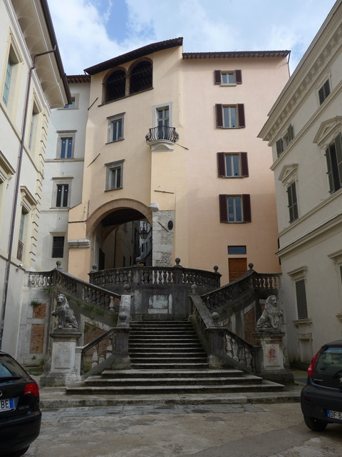 P1690587