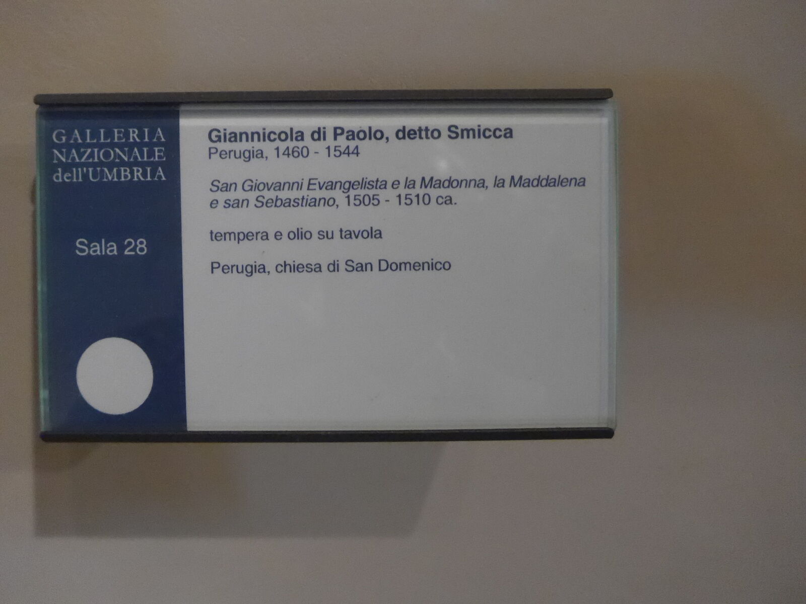 P1710892