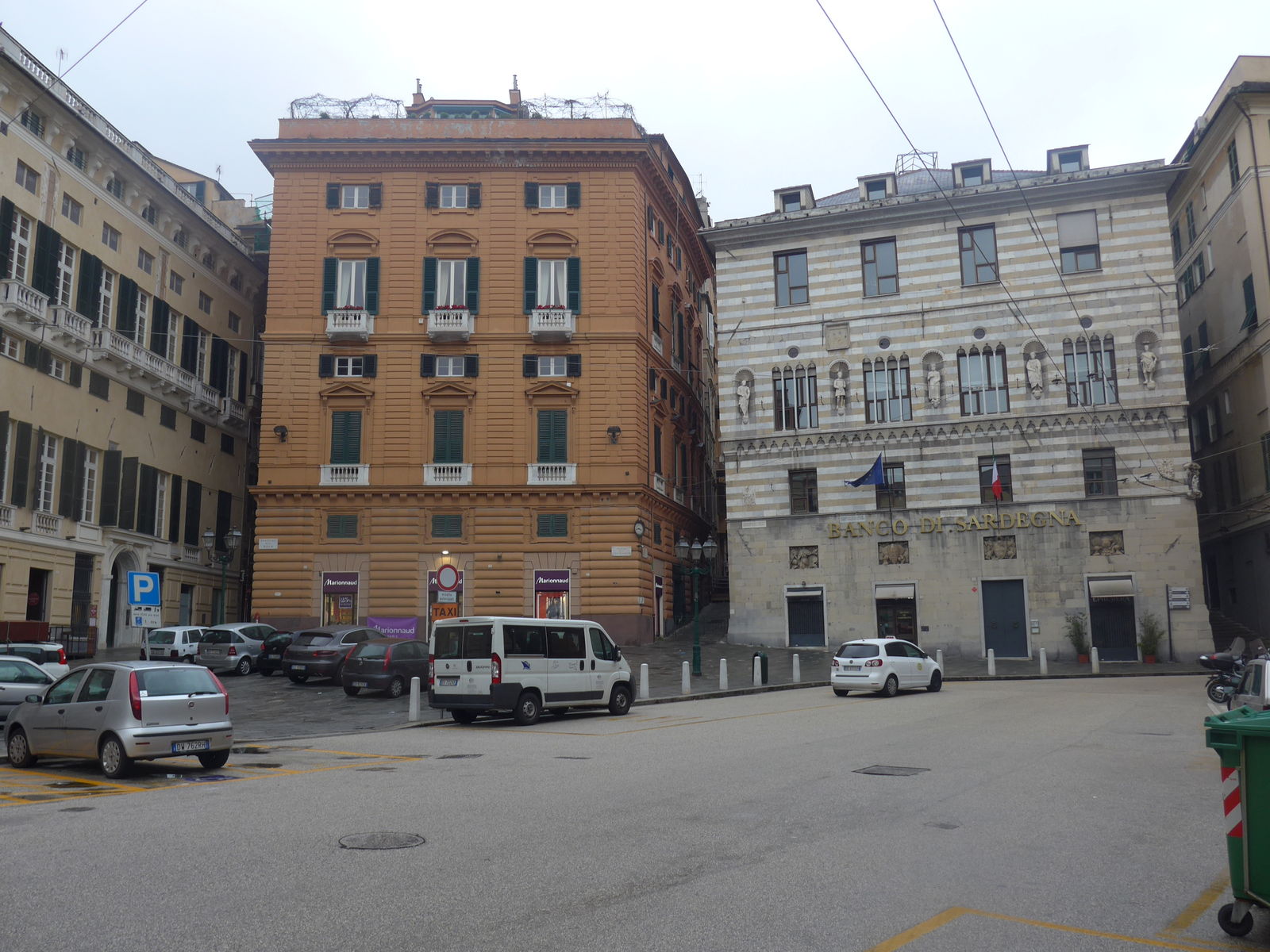 P1880743