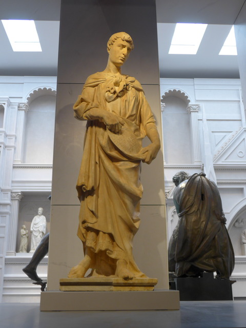 P2200561