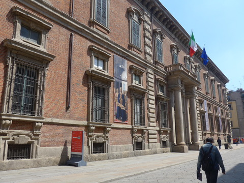 P2020897