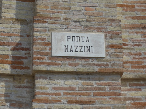 P1670932