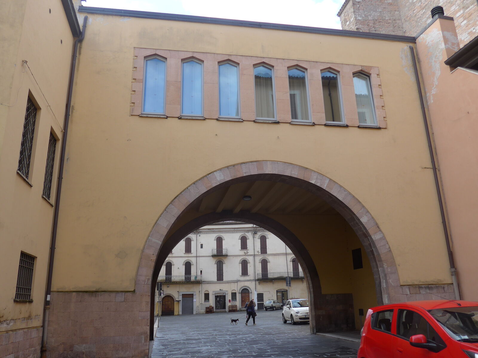 P2100027