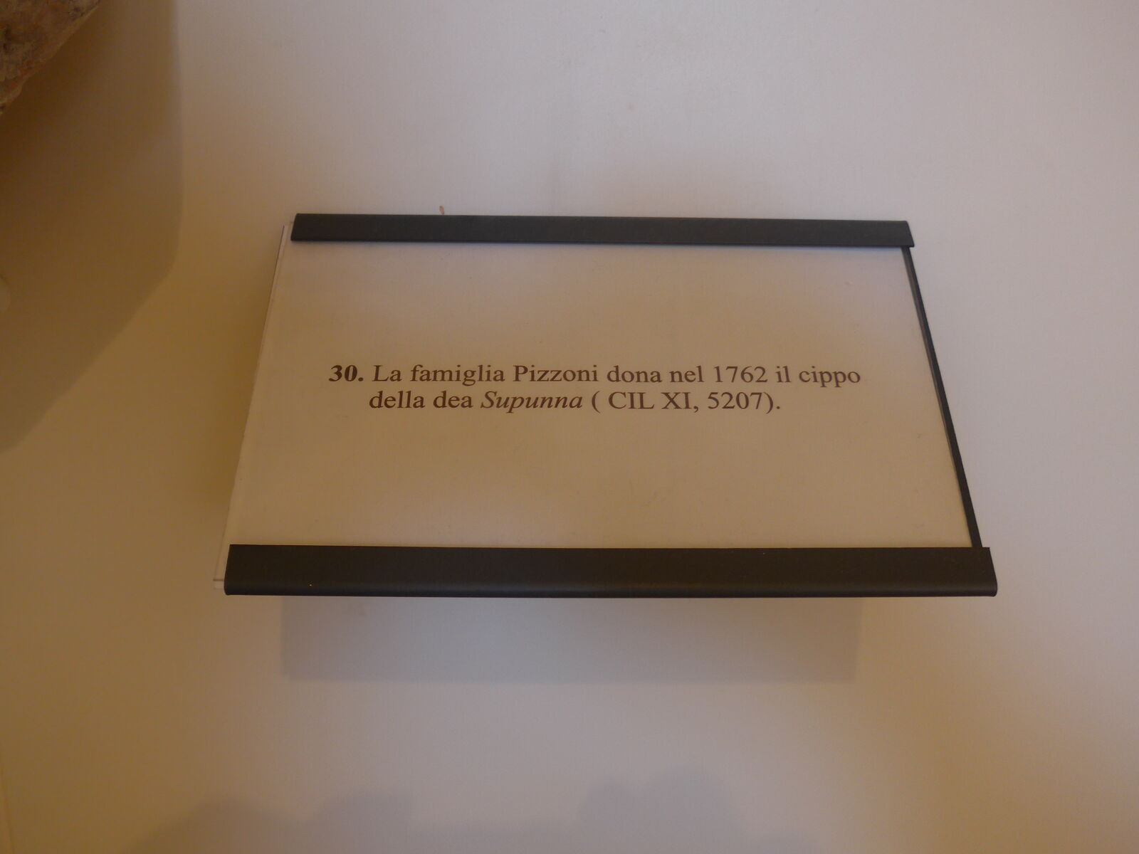 P2380054