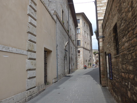 P1690790