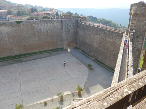 P1430436