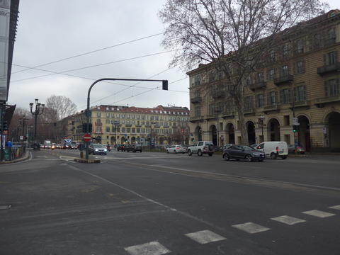 P1900745