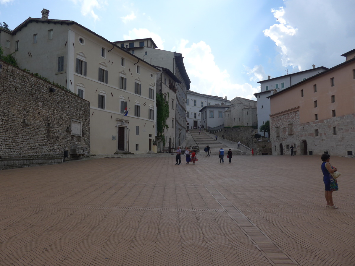 P1690554