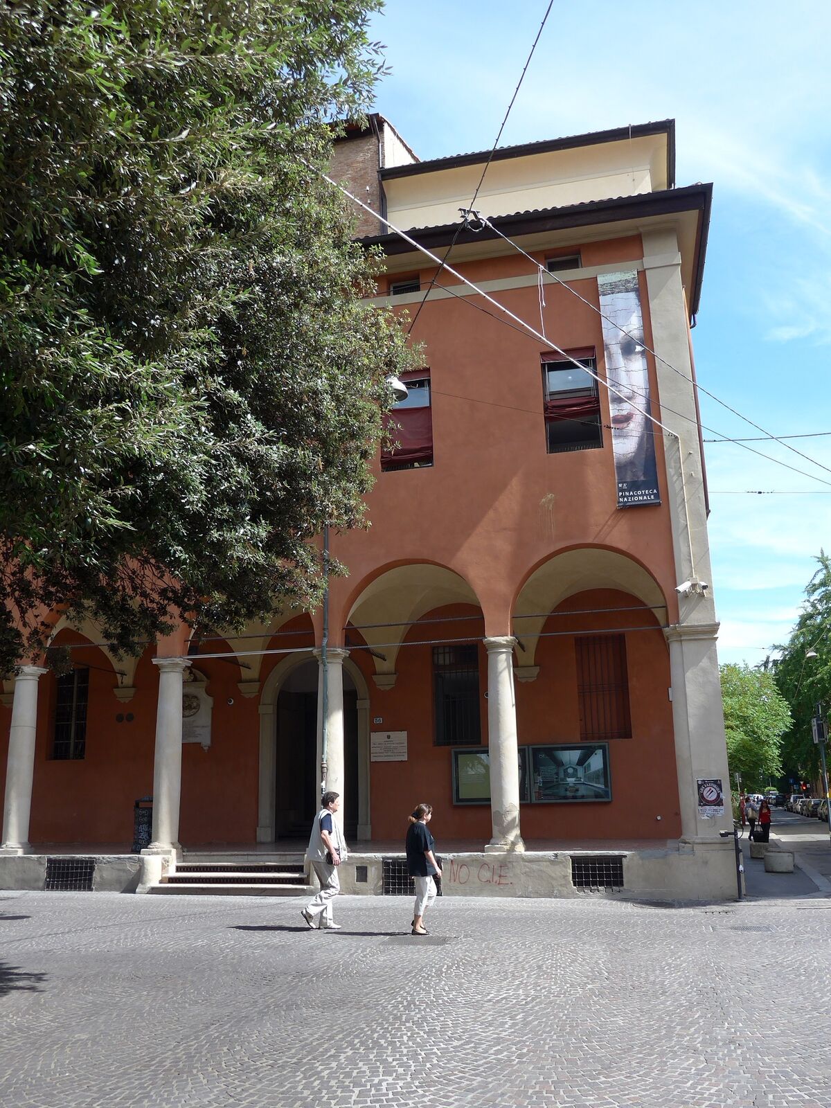 P2200810