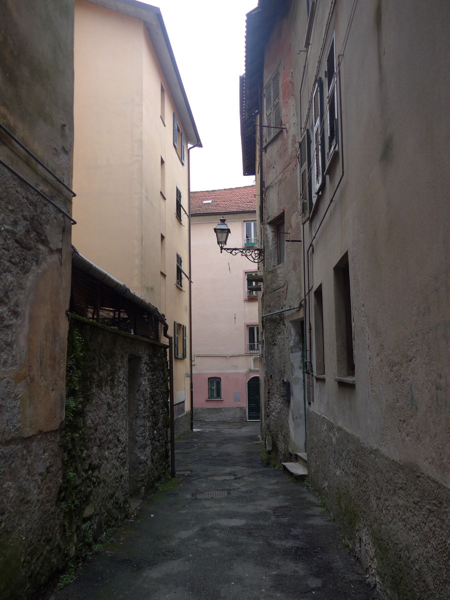 P1890854