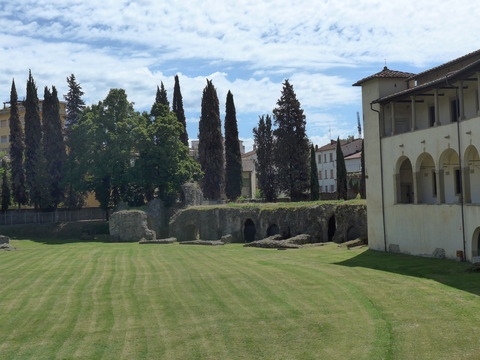 P1770547