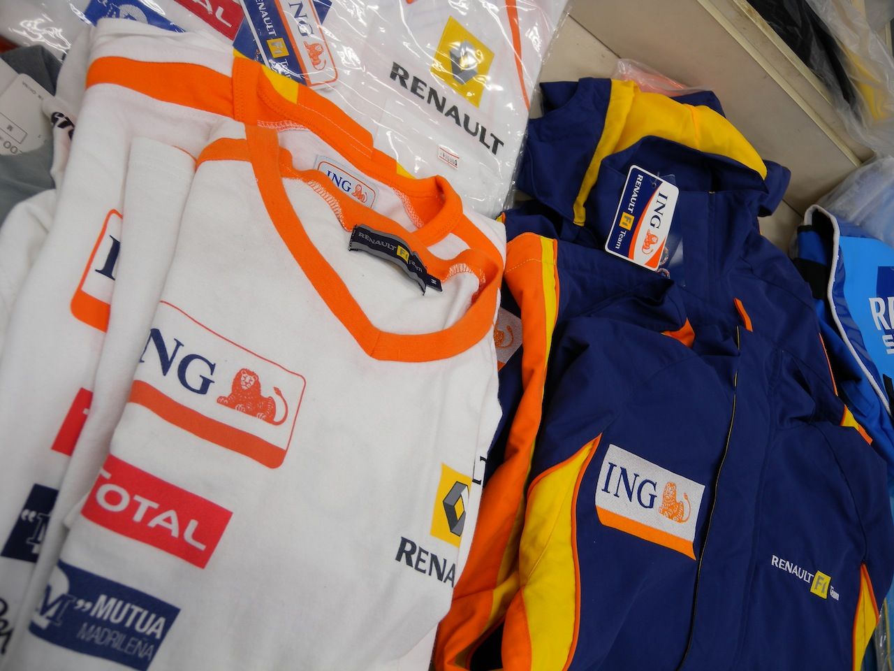 renault f1 shop