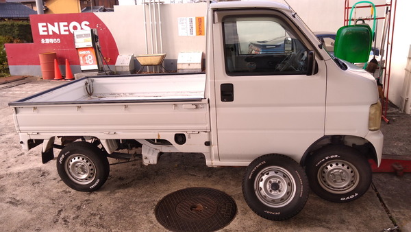 2025年12月02日、12時01分00秒