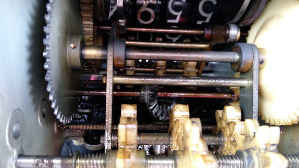 2025年04月01日、10時01分37秒