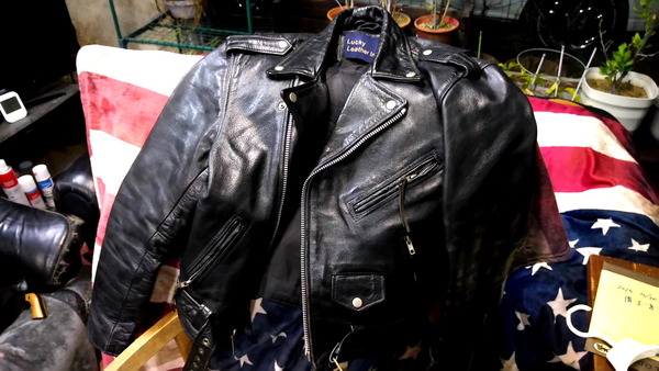 2025年12月23日、18時35分42秒