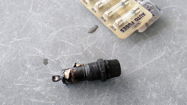 2025年11月10日、09時25分37秒