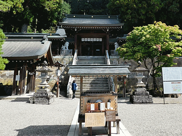 130桜山八幡宮