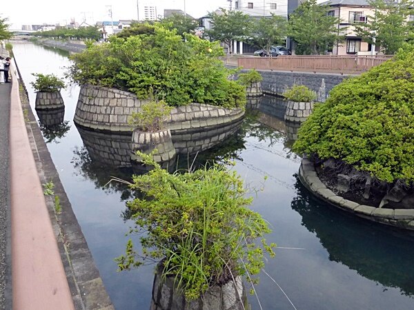 160新川の東の端