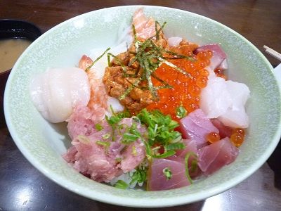 海鮮丼