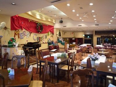 そこはまさにシニアワールドビュッフェ よもぎの里 あっちこっち ここdeランチ