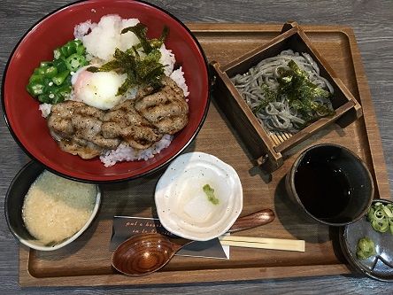 麦とろ バラエティ豊かなヘルシー御膳 麦とろ物語with琉球 あっちこっち ここdeランチ 麦とろ バラエティ豊かなヘルシー御膳 麦とろ物語with琉球 あっちこっち ここdeランチ