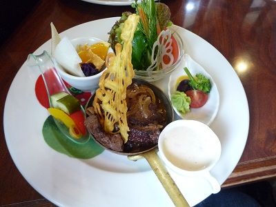 ビーフストロガノフ