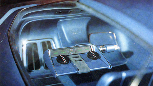 1964_GM_Runabout_Interior_02