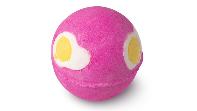 関連商品 時計じかけのオレンジ でのナッドサット語 エギーウェッグ という商品名のバスボムがlush ラッシュ より数量限定で発売開始 Kubrick Blog Jp スタンリー キューブリック