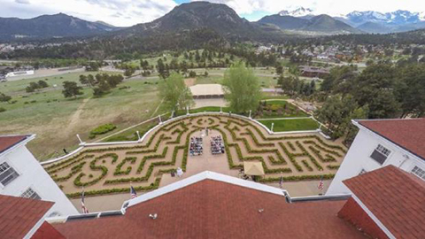 stanley-hotel-hedge-maze