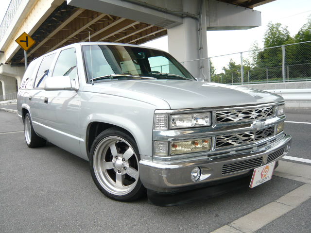 タホ ４ドア ９５年 大阪中古車販売店 ラグピース 躍進への道