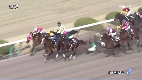 20190331阪神12R落馬01