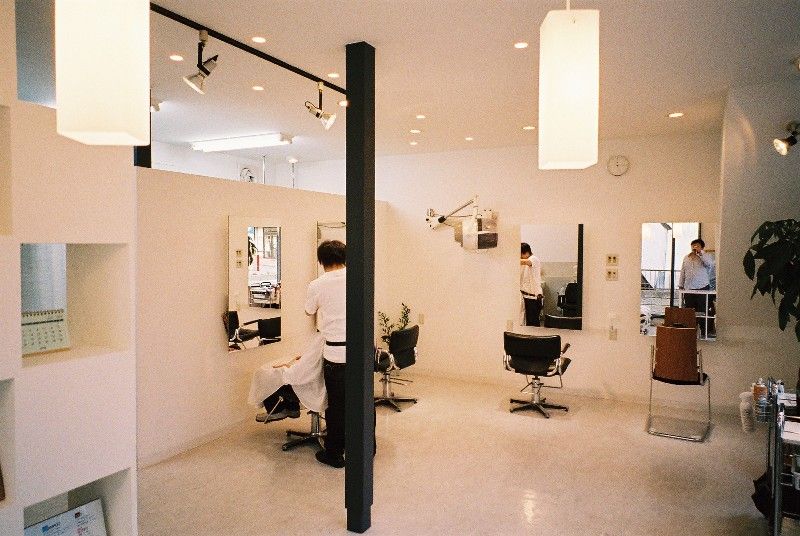 美容師 今日休みっすか N 君 口じゃなく手を動かし給え 美容師 るな速