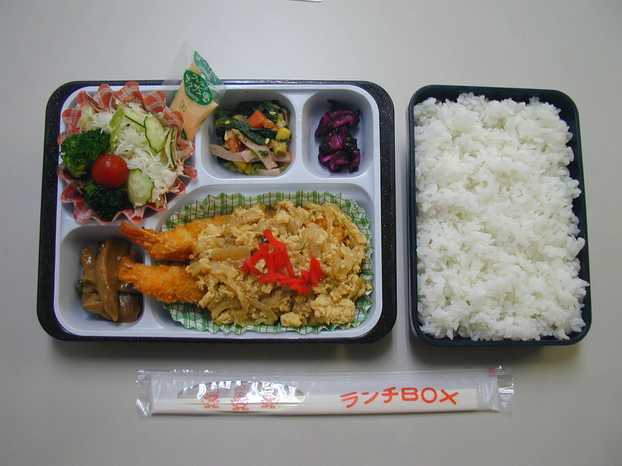 はじめまして お弁当屋です 企業向け給食弁当のランチボックスです