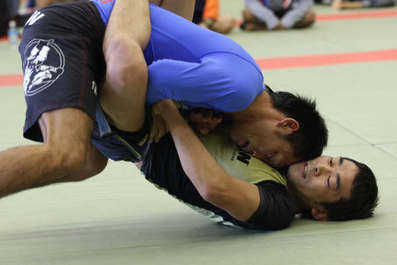 LUTADOR_NO-GI5