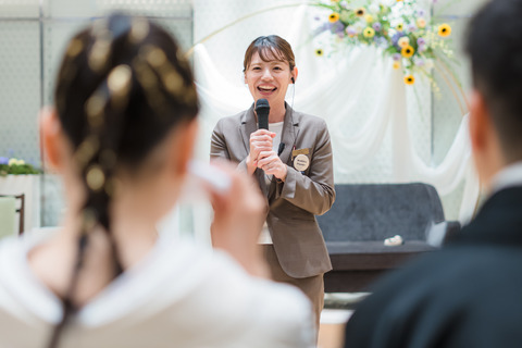3808