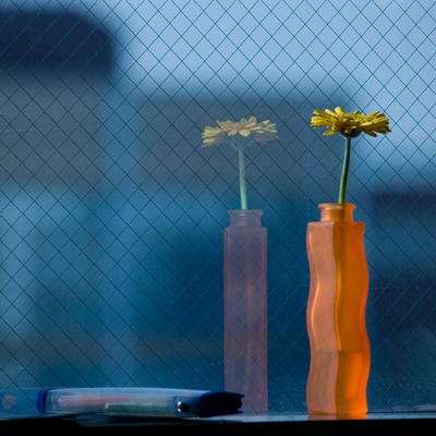 ���դ˲��ӡ�